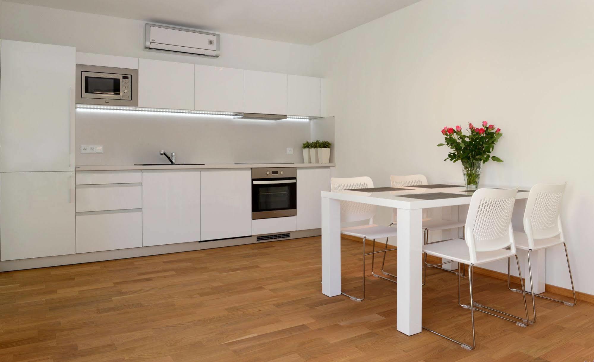 Apartmany Eden - Rezidence Luhacovice Ngoại thất bức ảnh